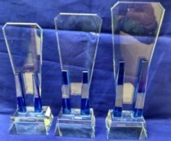 Crystal Award Trophy CRT 113 - 10, Bangalore 24 hrs up to 72 hours / Other Cities 4 to 7 days.